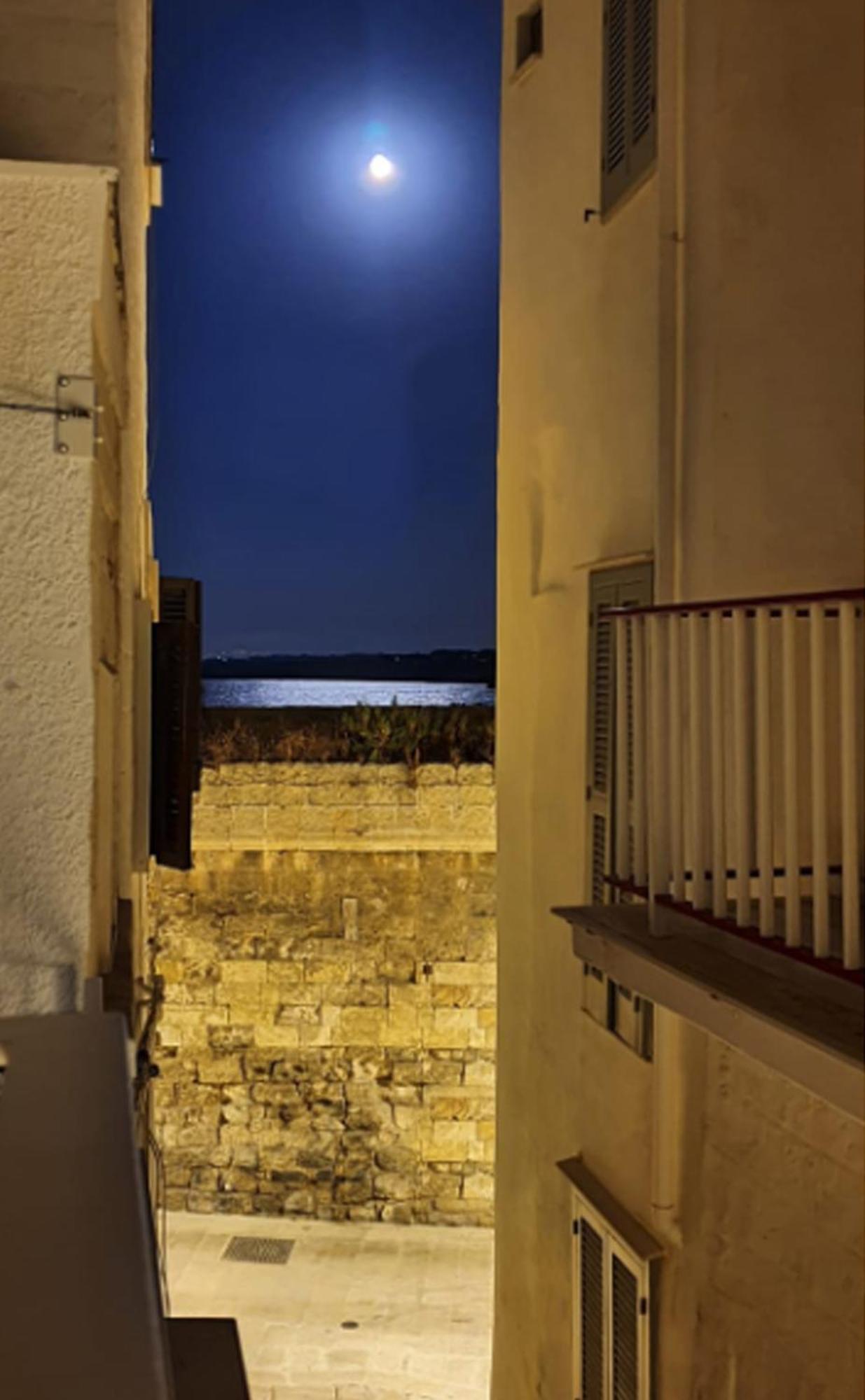 モノーポリ Td Casa Marea Seaside View In Prime Locationヴィラ エクステリア 写真
